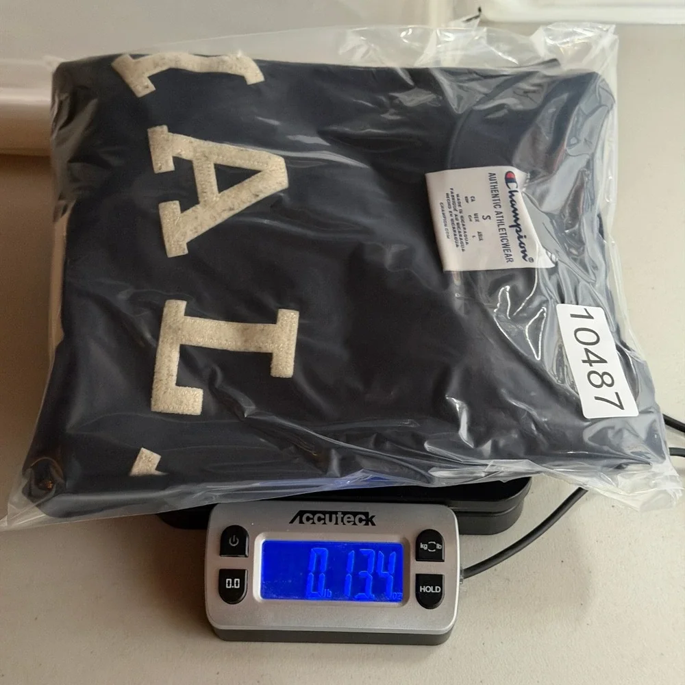 Champion Yale‎ University Crewneck Sweatshirt Navy Blue Small Mens Authentic - Picture 11 of 11